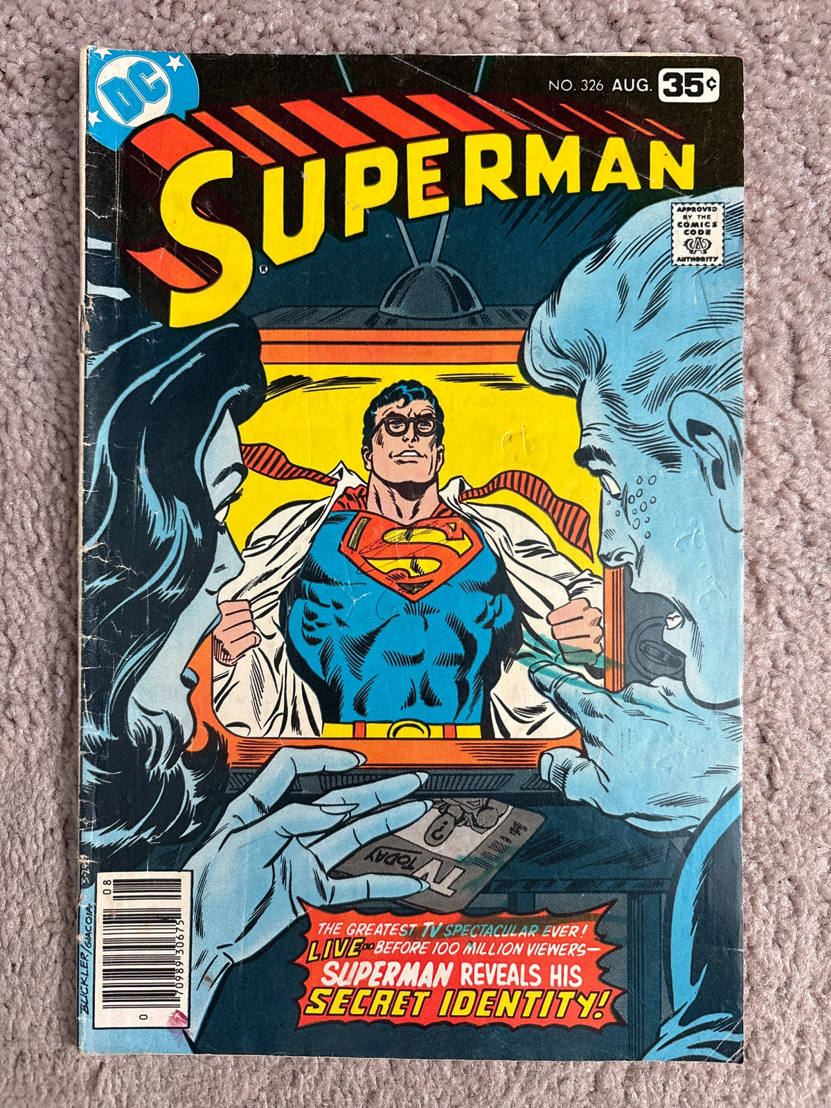 Back cover of Superman #326 featuring a Testors Gliders advertisement
